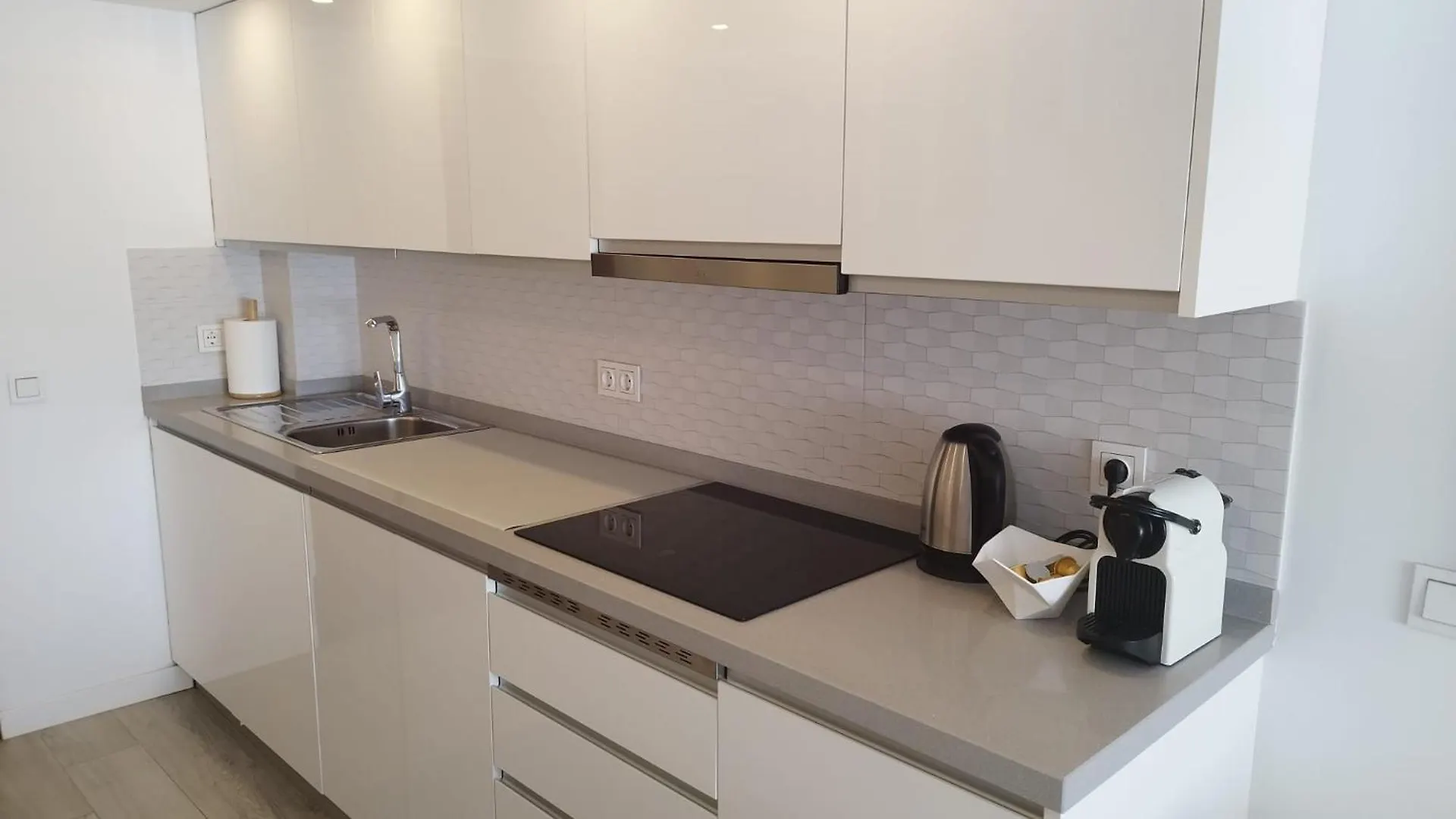 Vista Mar Studio Marbella 0*,  İspanya